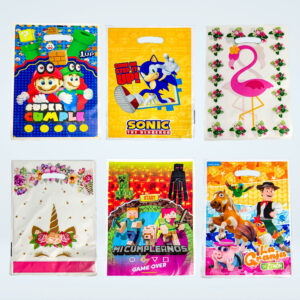 BOLSA PLASTICO TROQUEL PERSONAJES 17X27 (6 U)